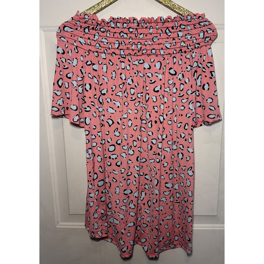 Heimish Pink Leopard Print Off Shoulder Top Size Small NWT - Picture 5 of 5
